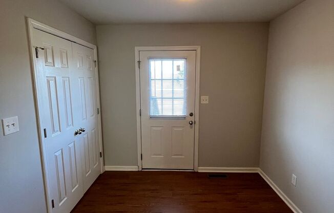 2 beds, 2 baths, $900, Unit 406B