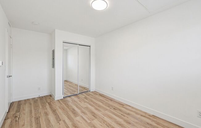 3 beds, 2 baths, 1,200 sqft, $3,695, Unit 403