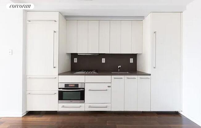 Studio, 1 bath, 450 sqft, $3,700, Unit 16G