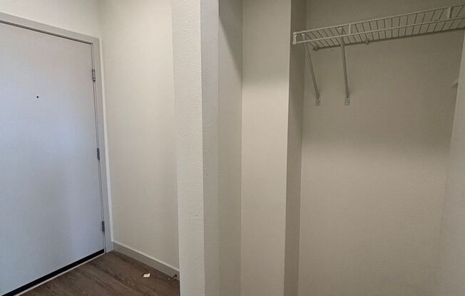 Studio, 1 bath, 312 sqft, $1,295, Unit 414