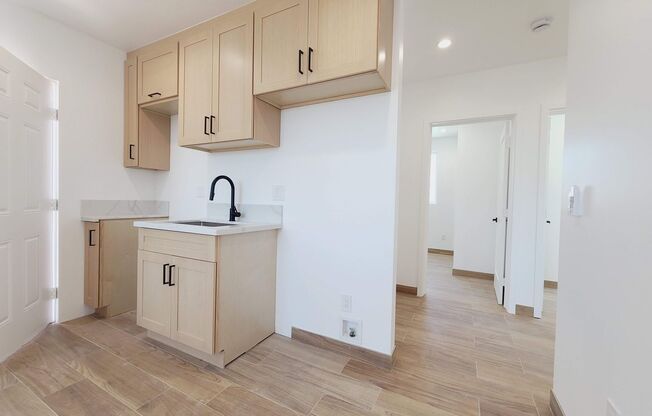 11818 S MAIN LLC