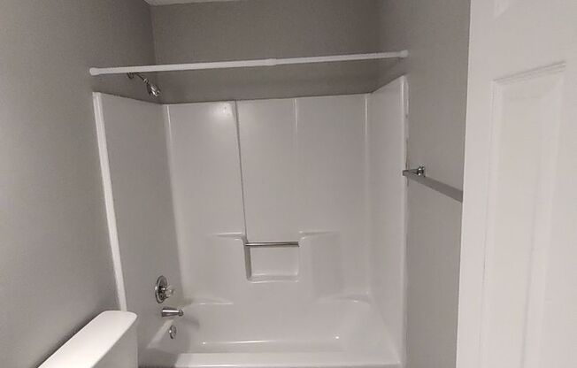 1 bed, 1 bath, 576 sqft, $715, Unit 3631-J