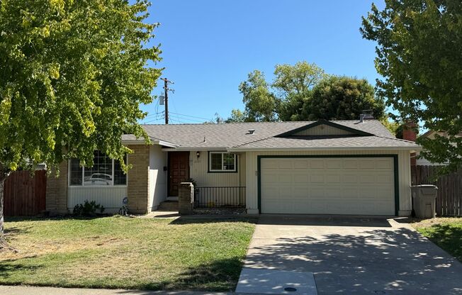Adorable 4/2 With GREAT Backyard.  Gardener Included!!!!  Please read ENTIRE ad before contacting agent!