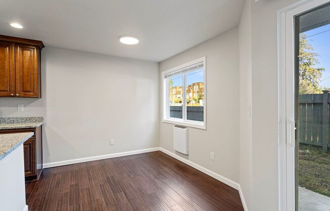 2 beds, 2 baths, 980 sqft, $2,300, Unit B101