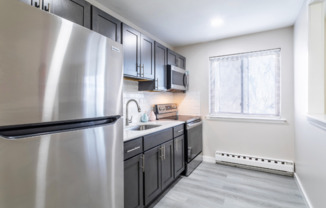 311 313 N SYCAMORE AVE