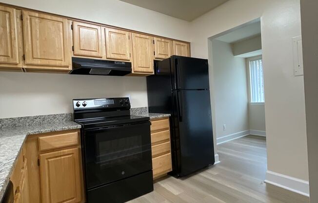 3 beds, 2 baths, 1,152 sqft, $2,350, Unit 14225 #103