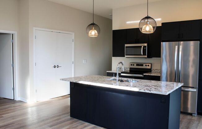 2 beds, 1 bath, 945 sqft, $2,250, Unit 108