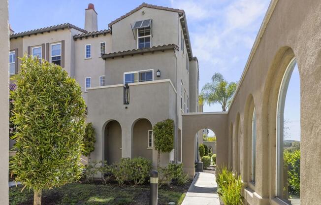10537 ZENOR LN