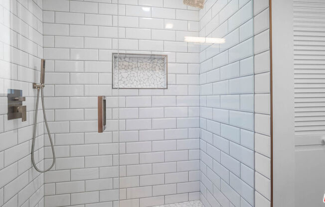5320 W 57 ST
