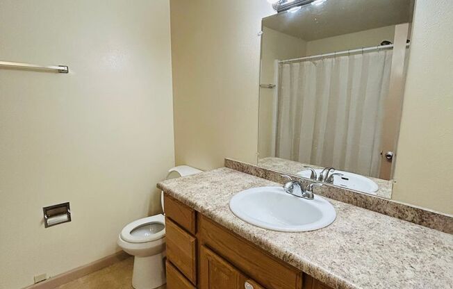 3 Bedroom Home located in the heart of town! Close to everything!