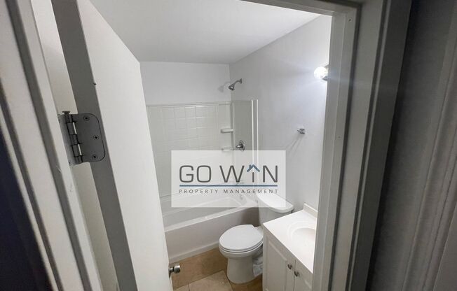 559 S Bellview