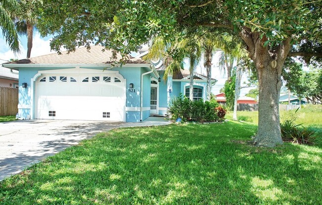 Annual Rental - Single Family Home Naples Park!