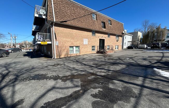 508 5th Avenue - Lakeside Apartments, LLC.