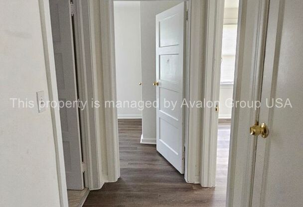 3 beds, 1.5 baths, $1,325