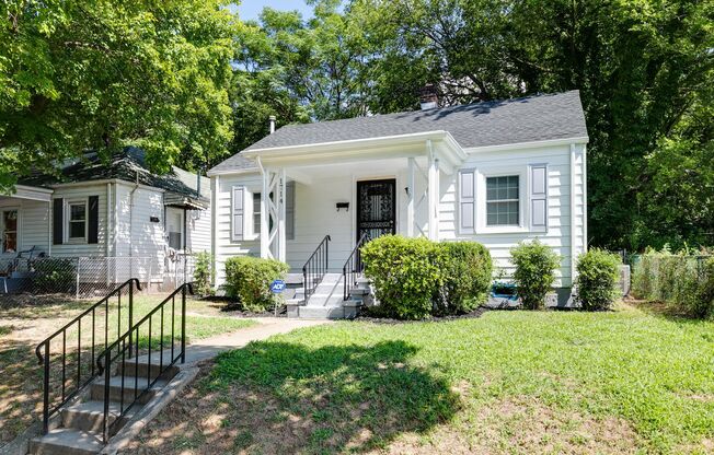Beautiful 2 Bedroom Bungalow in Manchester Available July 18th!