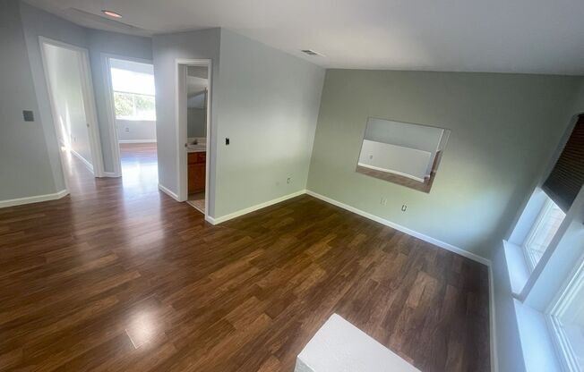 $3,590-GORGEOUS REMODELED 3 BEDROOM GLENMOOR HOME