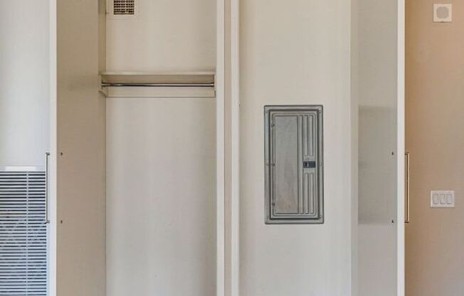 1 bed, 1 bath, $3,100, Unit # 1407