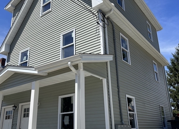 67 WOODVILLE ST