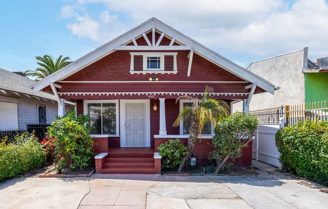 4 Bedroom Apartment with 1 Common Bathroom at 1418 Jefferson Blvd. - Unit 1418