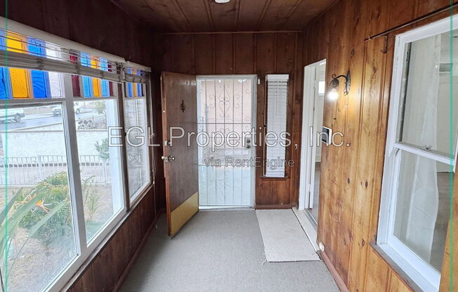 2937 8 AVE