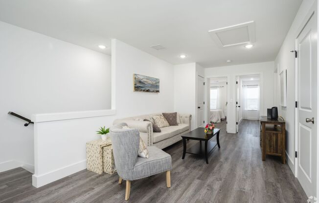 3 beds, 2.5 baths, 1,366 sqft, $1,499, Unit 1371