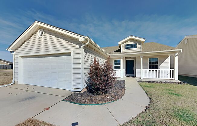 Wonderful 3 Bed 3 Bath Home With Storm Shelter - Moore Schools