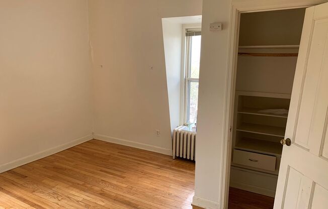 Studio, 1 bath, $985