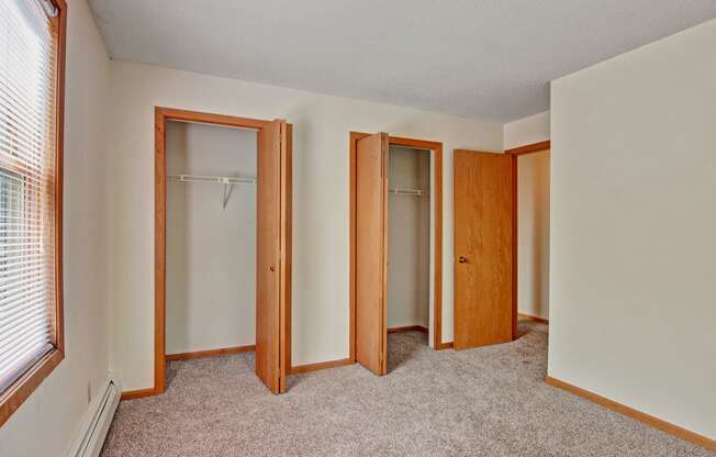Plymouth Square Bedroom with Closets