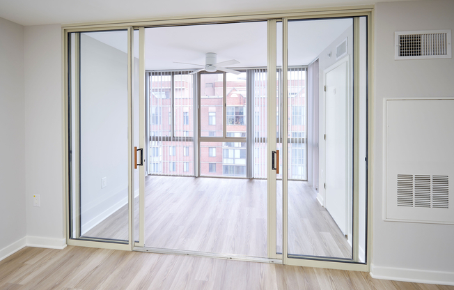 Newly Renovated Studio Sunroom