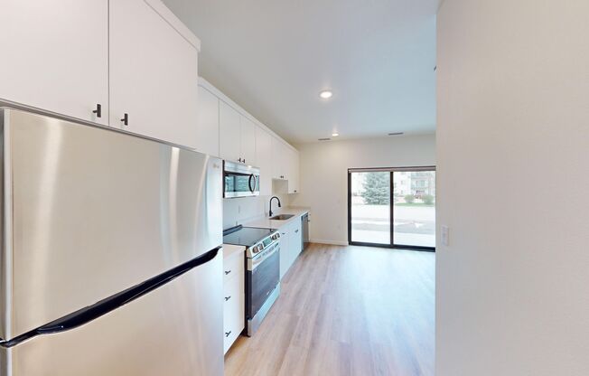 Studio, 1 bath, 517 sqft, $910, Unit 5100-303