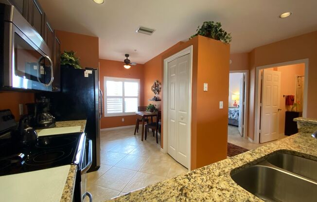 230 Vintage Cir. #404 - Amber