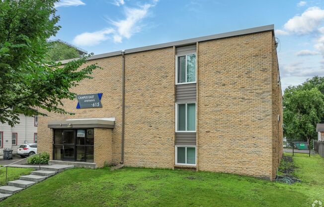 Campus East Apartments: Your Perfect Home Near U of M Twin Cities!