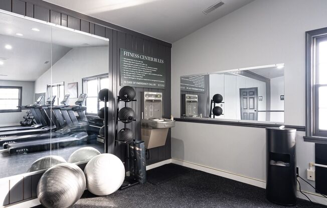 1 bed, 1 bath, 725 sqft, $1,199, Unit CC213