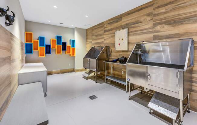 Pet Wash Center at Palma, Florida, 33166