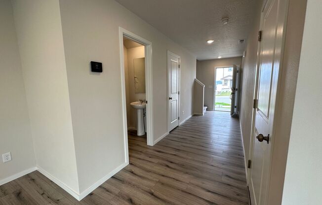 New 2 Story Woodridge 4 Bedroom 2 1/2 Bath Home