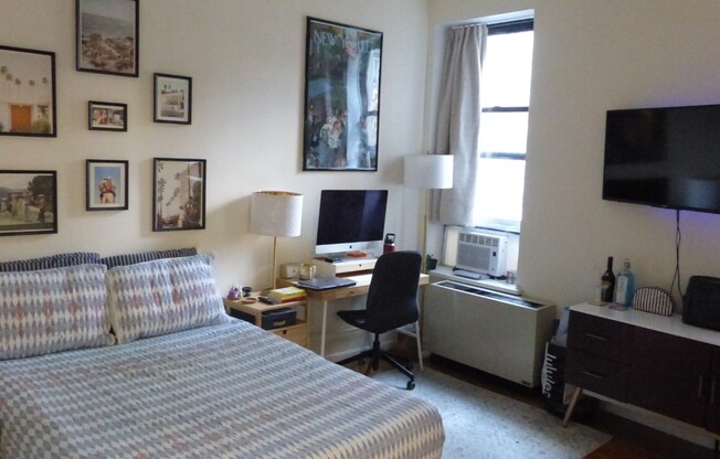 Studio, 1 bath, $2,600, Unit 5G