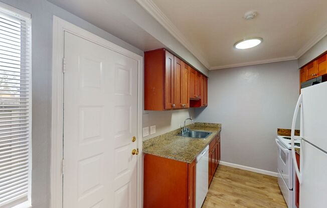 2 beds, 1 bath, 715 sqft, $2,450, Unit 625-6