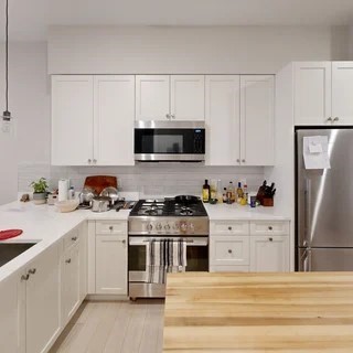1 bed, 1 bath, 700 sqft, $3,425, Unit 306