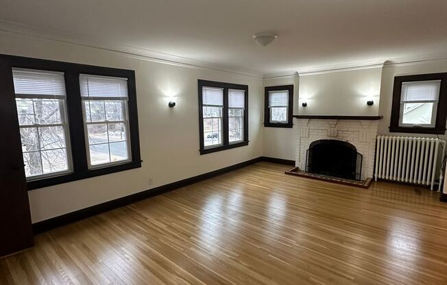 250 6th Ave N