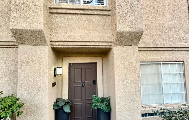 Charming 3 bedroom condo in Lake Forest