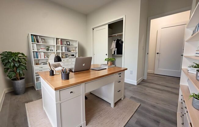 2 beds, 2 baths, 1,027 sqft, $1,680, Unit 123 Boneset Ave. Apt 10