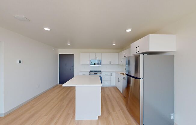 2 beds, 2 baths, 850 sqft, $1,080, Unit 1121-201