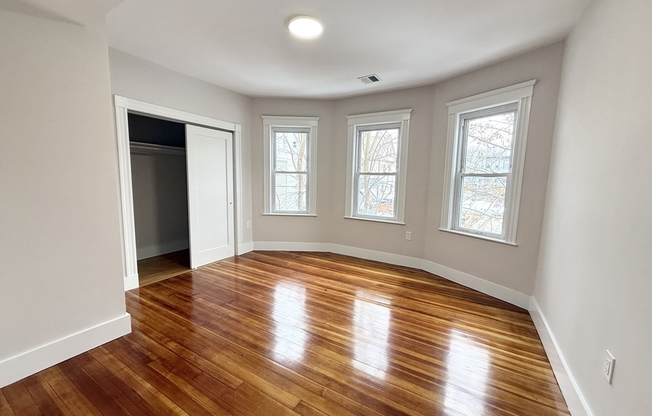 36 RAVEN ST