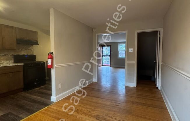 3 beds, 1 bath, $1,595