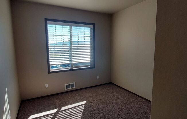 2 beds, 1 bath, $1,595, Unit 304