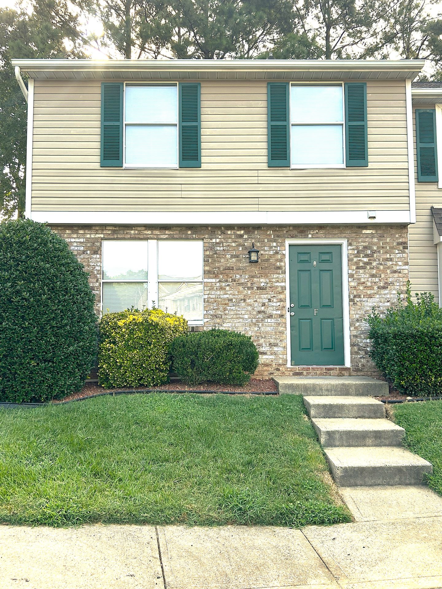 9620F Vinca Circle