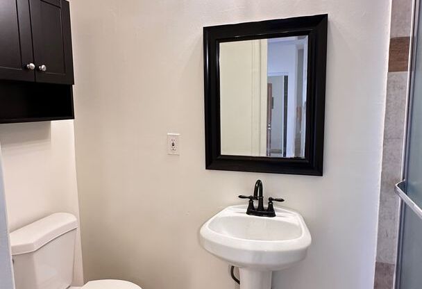 Studio, 1 bath, $1,750, Unit 1607-7