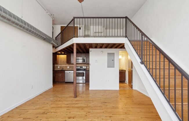 Newly Renovated Condo Center City