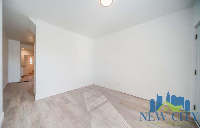 2 beds, 1 bath, $1,299, Unit 189 N Central Ave