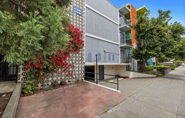 2540 Benvenue LLC